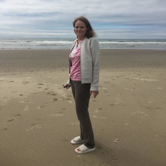 Meet your Posher, Peggy - Picture 1 of 1